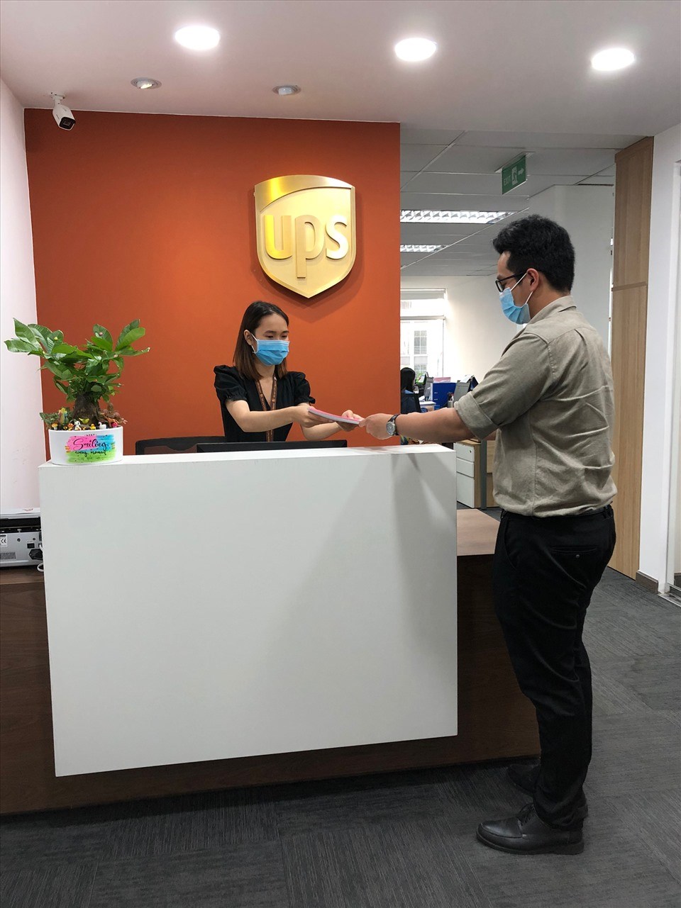 Giải pháp SCS do UPS sở hữu hoàn toàn đã tạo ra 45 việc làm mới. Giải pháp SCS do UPS sở hữu hoàn toàn đã tạo ra 45 việc làm mới.