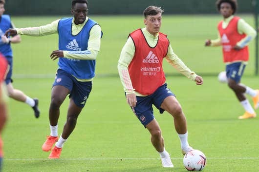 Ozil không còn nằm trong kế hoạch của Mikel Arteta. Ảnh: Getty