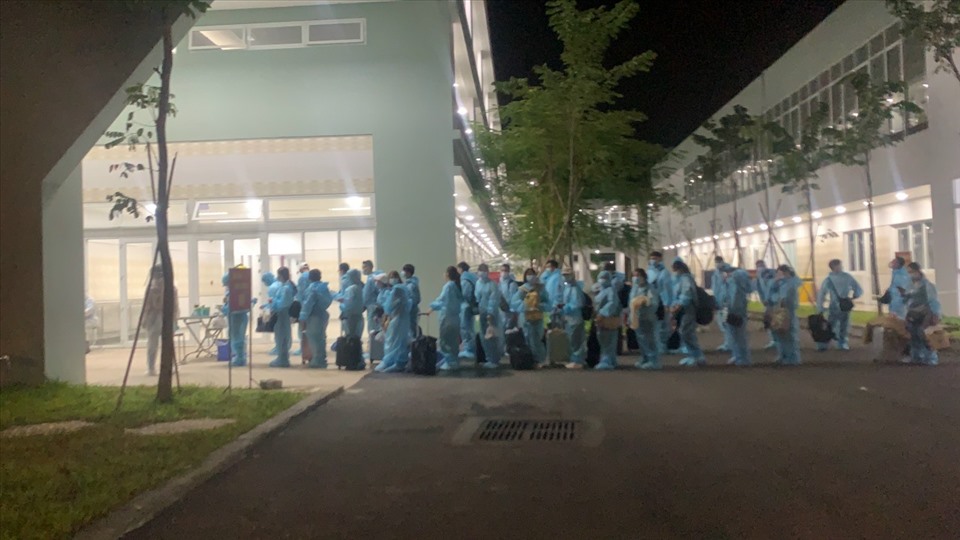 Khu cách ly tập trung huyện Bàu Bàng, tỉnh Bình Dương vừa tiếp nhận cách ly y tế 353 công dân Việt Nam về từ Nhật Bản. Ảnh: TTYT BB
