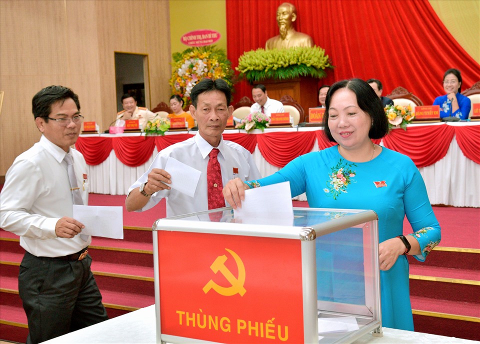 Delegates conduct the public election in Congress.  Photo: BTC meeting provided.