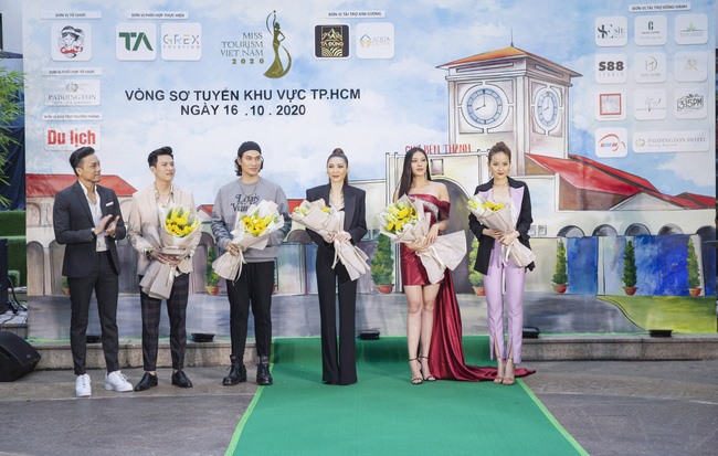 Các thí sinh đã có buổi gặp gỡ với 6 vị Giám khảo. Ảnh: CTCC