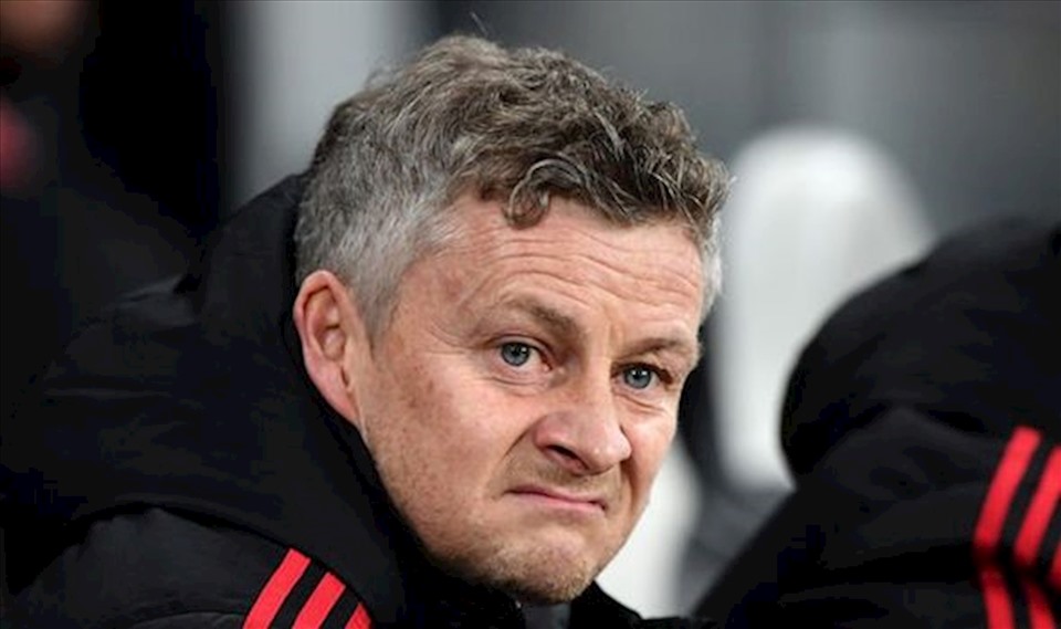 Ole có thể rời Man United nếu để thua Newcastle. Ảnh: EPA.