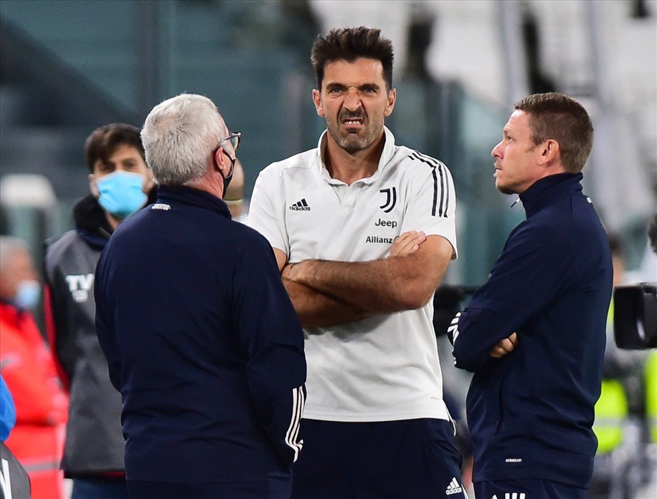 Sự nghiệp của Gianluigi Buffon xuyên qua 4 thập kỷ. Ảnh: Getty Images Sự nghiệp của Gianluigi Buffon xuyên qua 4 thập kỷ. Ảnh: Getty Images