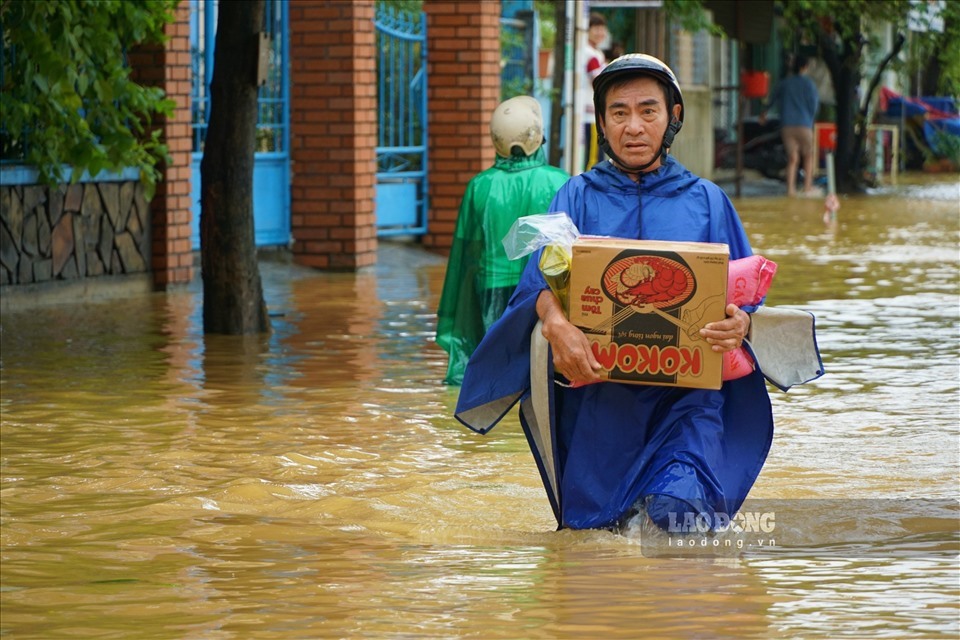 Trong vài ngày tới, miền Trung tiếp tục đối mặt với mưa lũ và các hình thái thiên tai nguy hiểm, cần chú ý ứng phó. Ảnh: LDO
