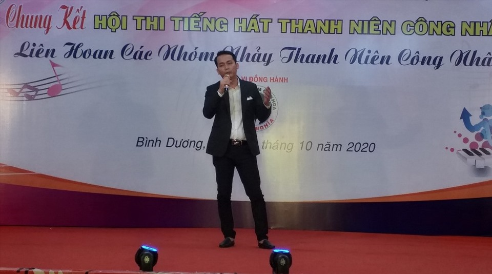 Sân chơi để thanh niên công nhân được thể hiện mình. Ảnh: Nguyễn Long