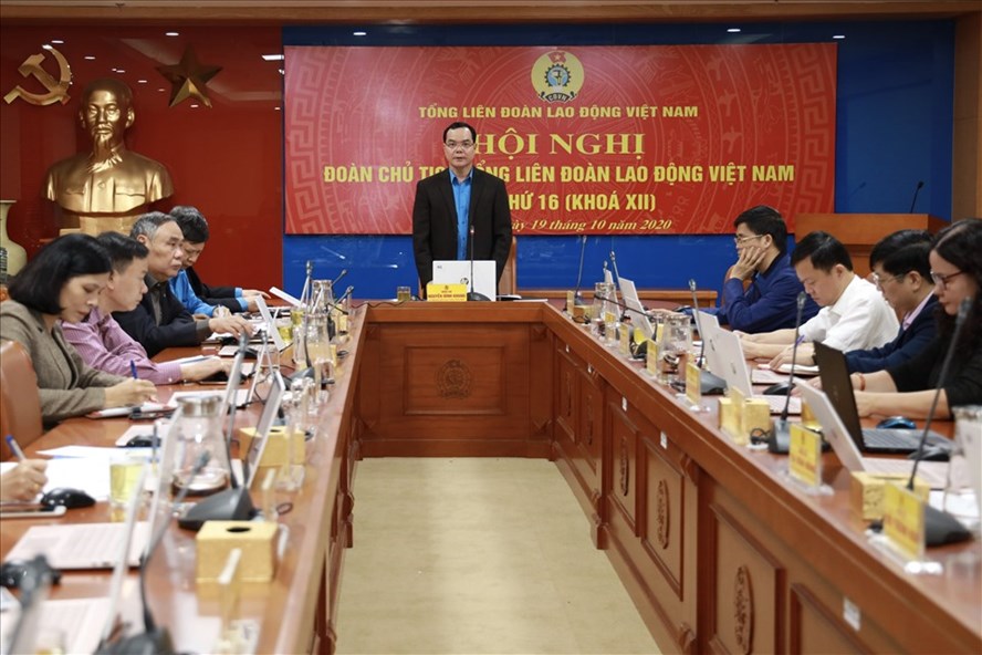 Hội nghị lần thứ 16 Đoàn Chủ tịch Tổng LĐLĐVN diễn ra chiều 19.10. Ảnh: Hải nguyễn