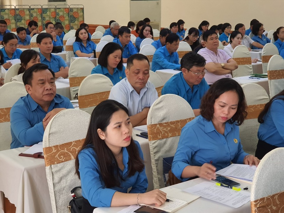 Các đại biểu tham dự hội nghị. Ảnh Nam Dương