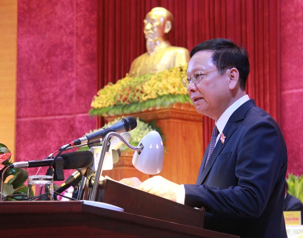 Ông Bùi Văn Tỉnh - Bí thư Tỉnh ủy Hoà Bình phát biểu tại Đại hội. Ảnh Báo Hoà Bình
