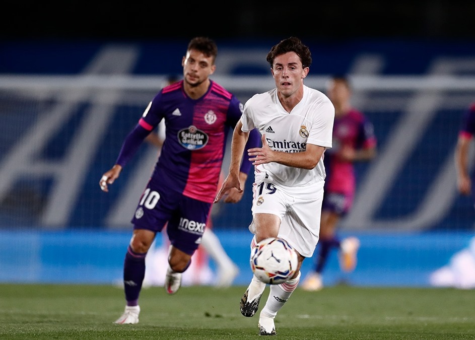 Vắng Carvajal, Alvaro Odriozola sẽ là người thay thế ở hành lang phải. Ảnh: Twitter