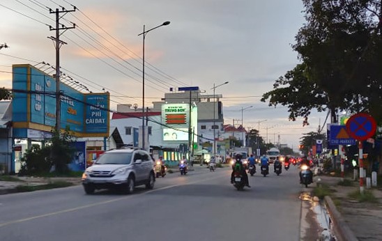 Cử tri Cần Thơ đã nhiều lần kiến nghị trong suốt nhiều năm qua, nhưng đến nay, QL91 đoạn đi qua nội ô Cần Thơ vẫn chưa được nâng cấp mở rộng. Ảnh: P.V.