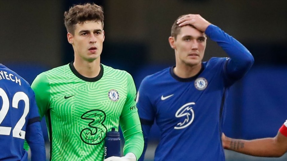 Hàng thủ khiến Chelsea nhiều lần trả giá. Ảnh: Getty