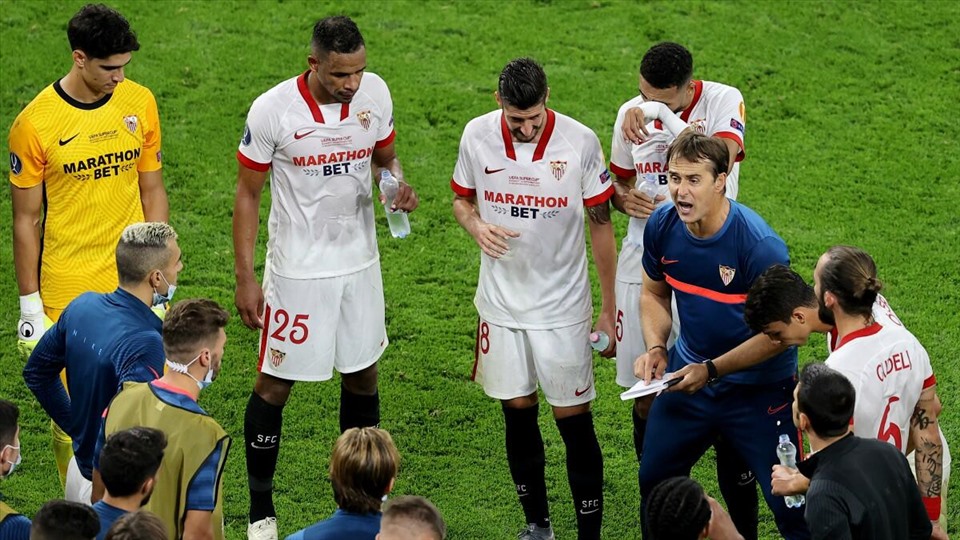 Lopetegui vẫn đang làm tốt công việc tại Sevilla. Ảnh: AS