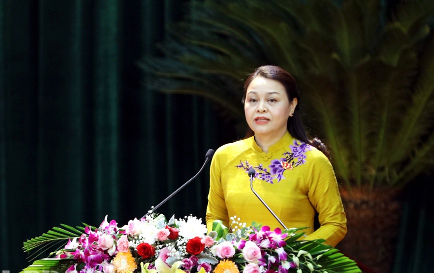 Đồng chí Nguyễn Thị Thu Hà - Uỷ viên Trung ương Đảng, Bí thư Tỉnh uỷ Ninh Bình khai mạc Đại hội. Ảnh: X.H