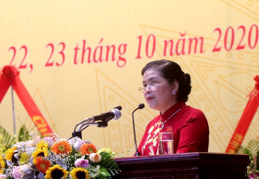 Bí thư Tỉnh ủy Giàng Páo Mỷ phát biểu khai mạc đại hội.