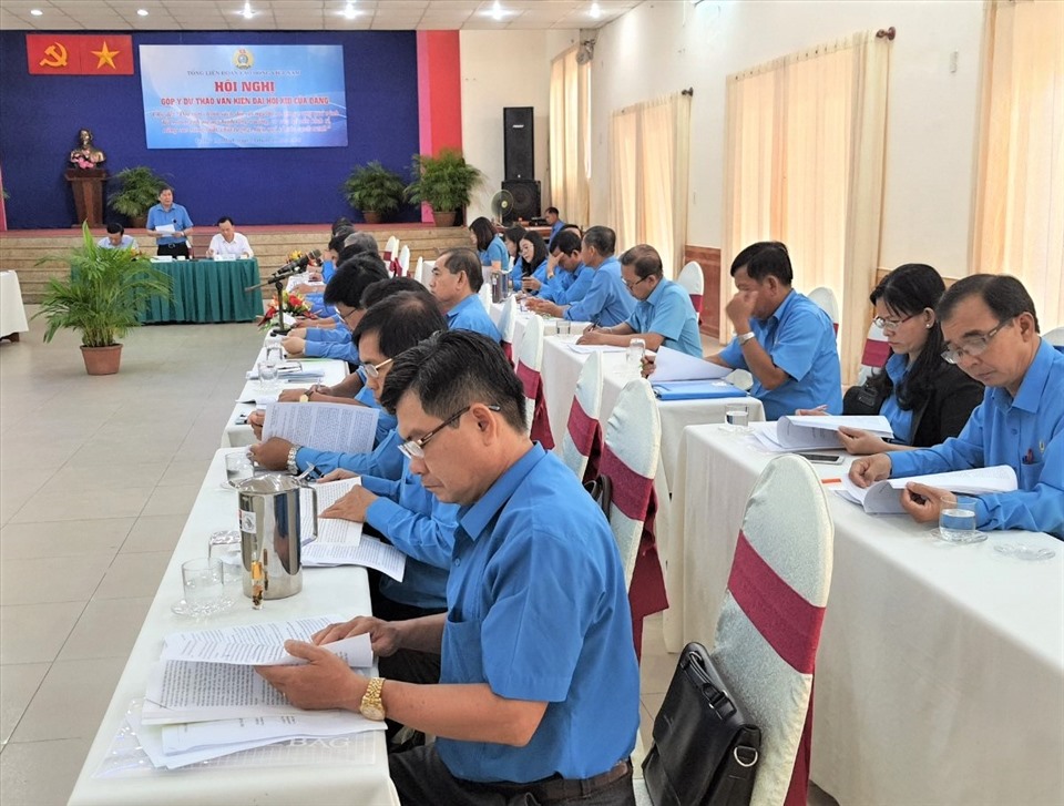 Caác đại biểu tham dự hội ngị góp ý dự thảo các văn kiện Đại hội XIII của Đảng. Ảnh Nam Dương