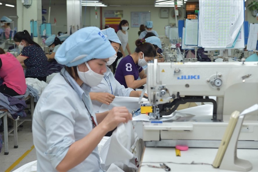 Ngành dệt may được dự đoán tăng nhu cầu tuyển dụng trong thời gian tới. Ảnh Ngọc Hân.