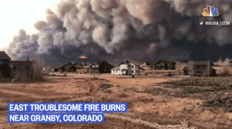 Cháy rừng ở Colorado hôm 21.10 buộc người dân phải sơ tán ngay trong đêm. Ảnh:NBC