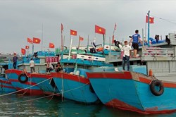 Vẫn còn 190 tàu cá nằm trên vùng biển nguy hiểm trước bão số 9