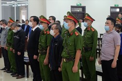 Bị cáo Đoàn Hồng Dũng: "Quan hệ với ông Trần Bắc Hà thì bị cáo chưa đến lượt"