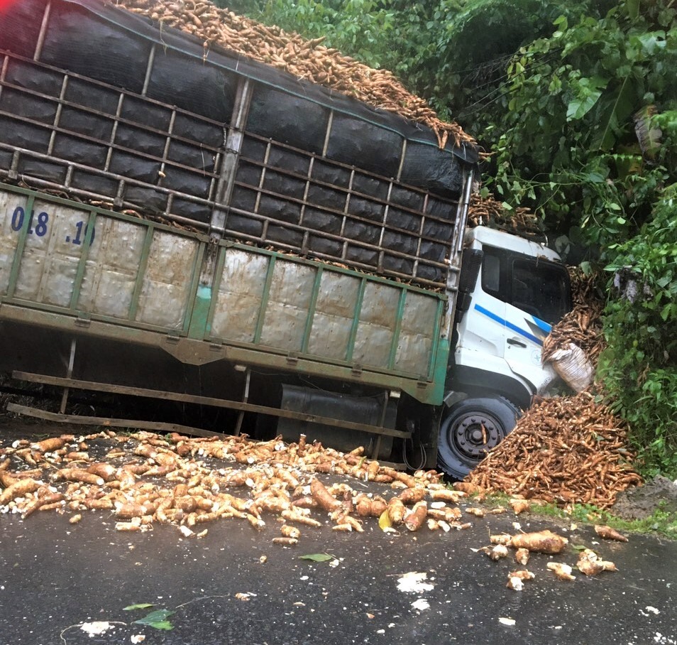 The accident happened on a road in Kon Tum.  Photo TT-BT