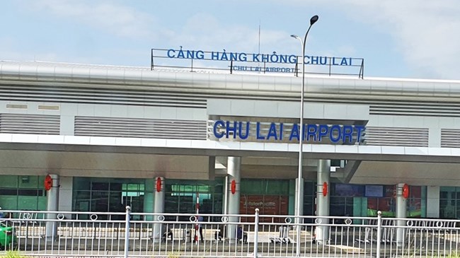 Bão số 9: Sân bay Chu Lai bị tốc mái, chưa xác định thời gian khai thác lại