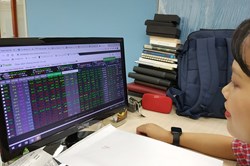Chứng khoán: Tâm lí không sợ hãi, sẽ có phiên cuối tuần hồi phục?