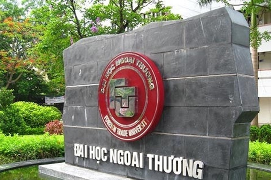 Trường Đại học Ngoại thương thu học phí 18,5 triệu đồng/ năm đối với chương trình đại trà. Ảnh: LDO.