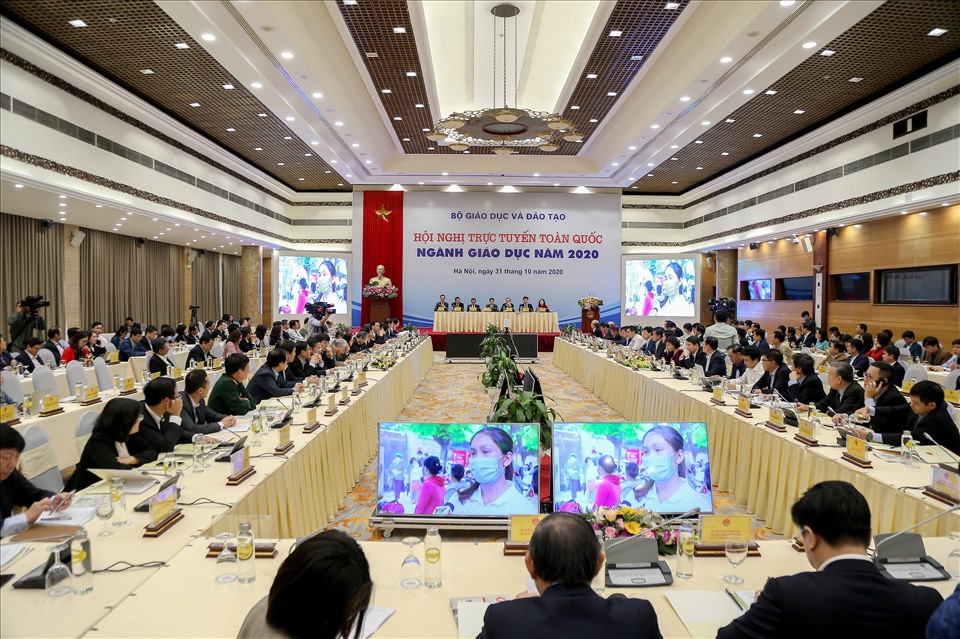 Toàn cảnh Hội nghị trực tuyến toàn quốc ngành giáo dục năm 2020.