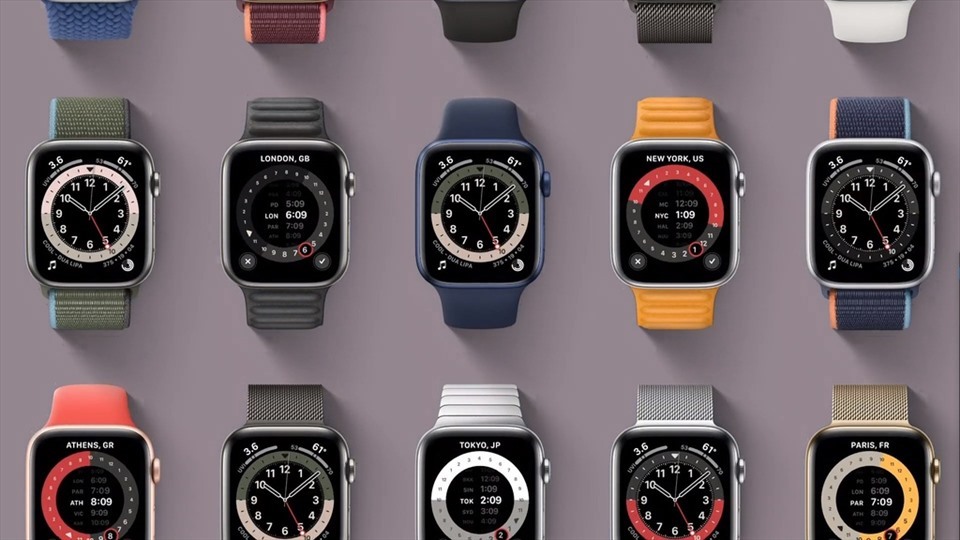 Apple Watch sẽ chính thức lên kệ vào cuối tháng 10.