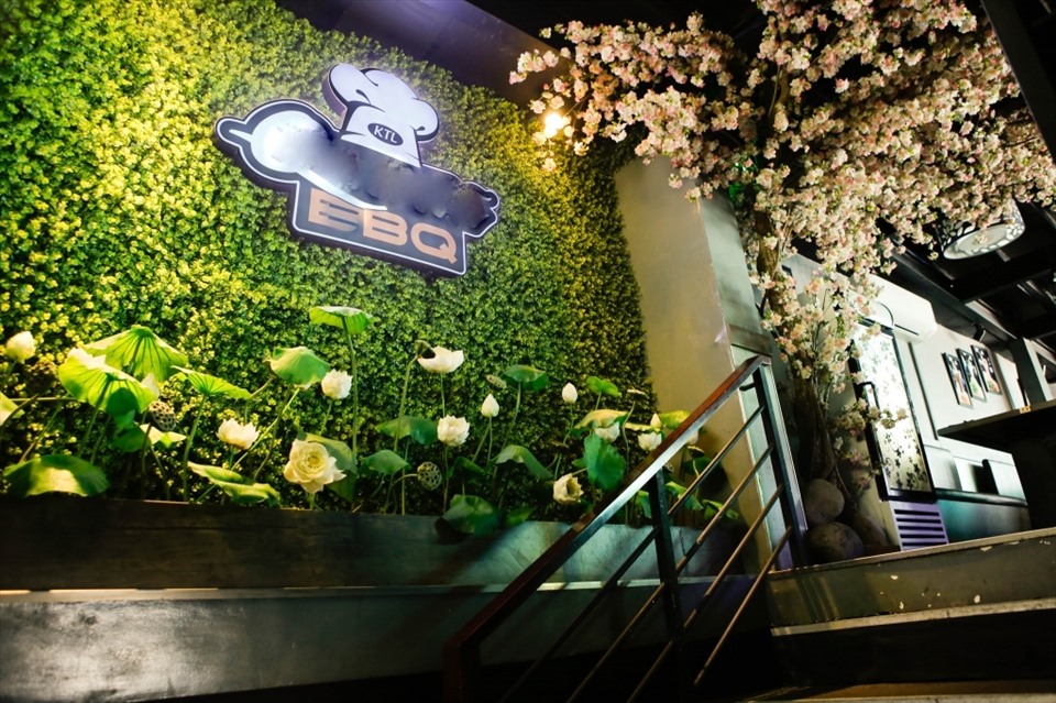 Sảnh vào quán. Ảnh: MCV