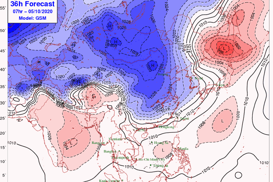 Hiện tại đang xuất hiện vùng áp thấp trên giữa biển Đông. Nguồn: NCHMF
