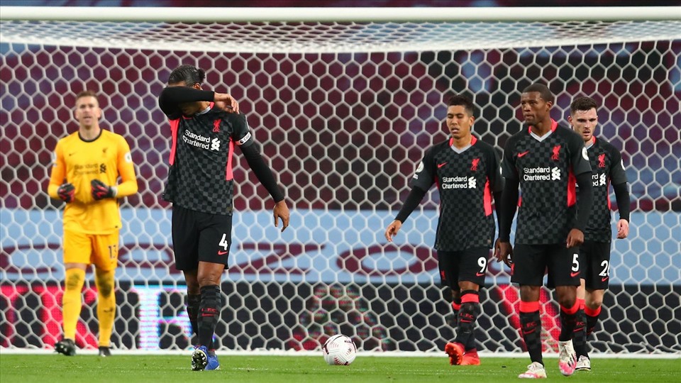 Cuộc đua vô địch sẽ trở nên hấp dẫn hơn so thảm bại của Liverpool. Ảnh: Sky Sports.