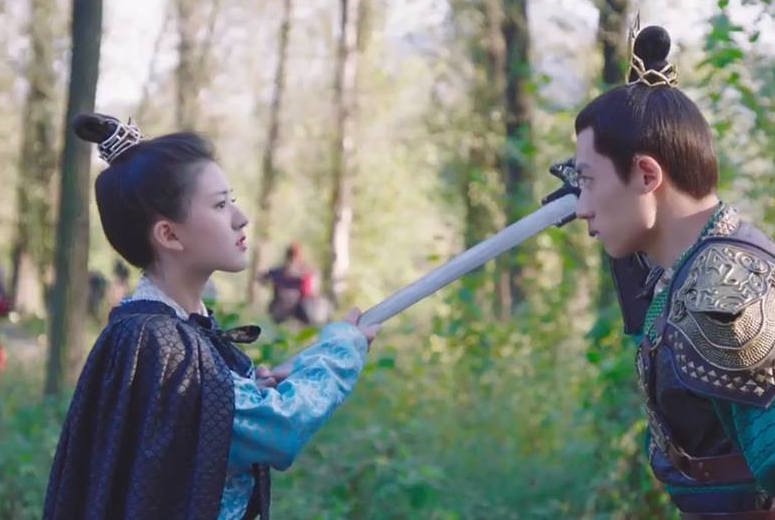 Triệu Lộ Tư lột xác trong phim “Ôi! Hoàng đế bệ hạ của ta“. Ảnh nguồn: Mnet.