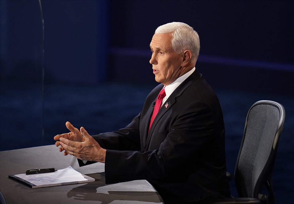 Phó Tổng thống Mike Pence trong cuộc tranh luận. Ảnh: AFP