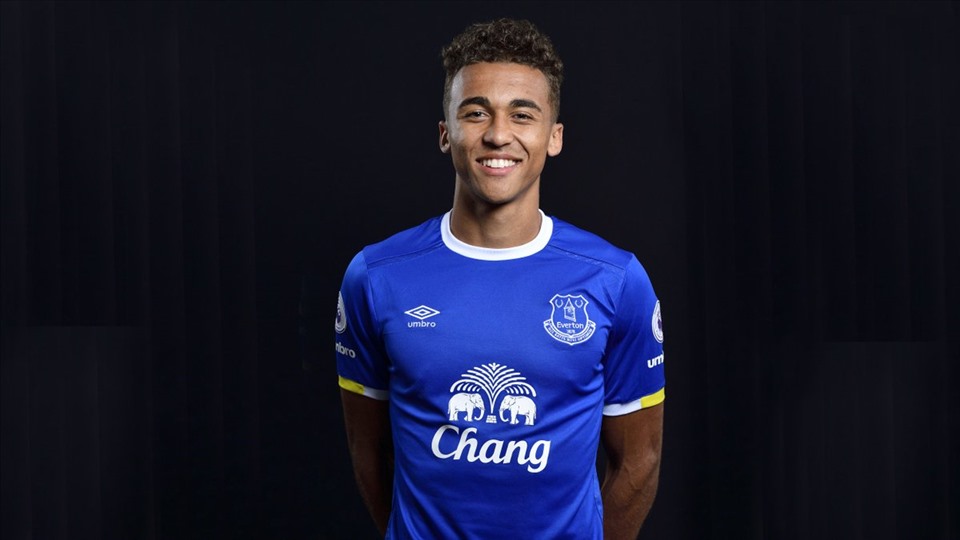 Calvert-Lewin ra mắt Everton năm 2016. Ảnh: Getty.