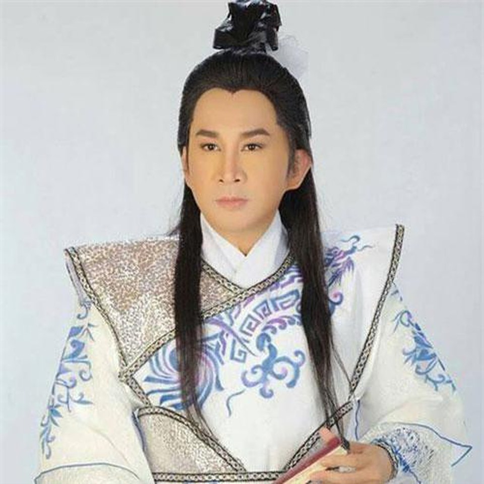 Kim Tử Long là ngôi sao cải lương có tiếng. Ảnh: NSCC