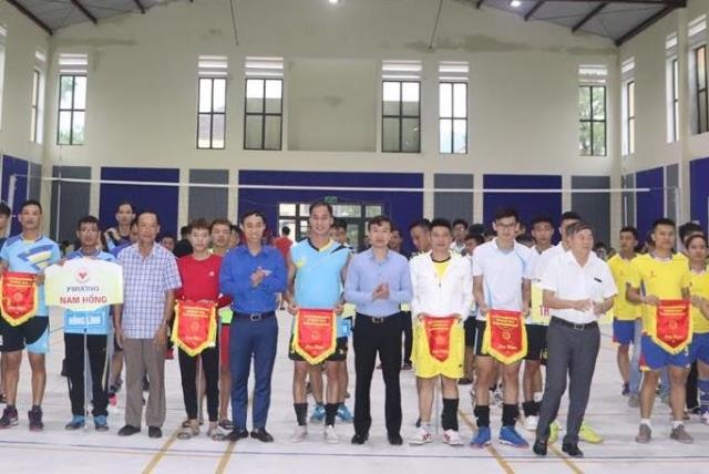 Tổ chức giải bóng chuyền nam. Ảnh: CĐ.
