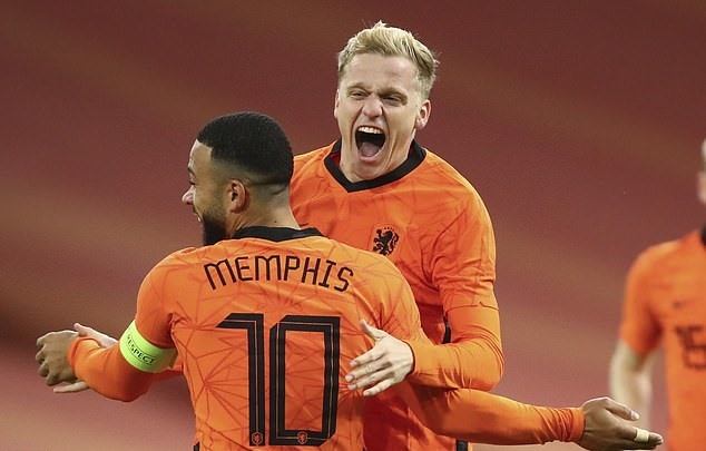 Van de Beek liên tục tỏa sáng ở đội tuyển quốc gia. Ảnh: AFP.