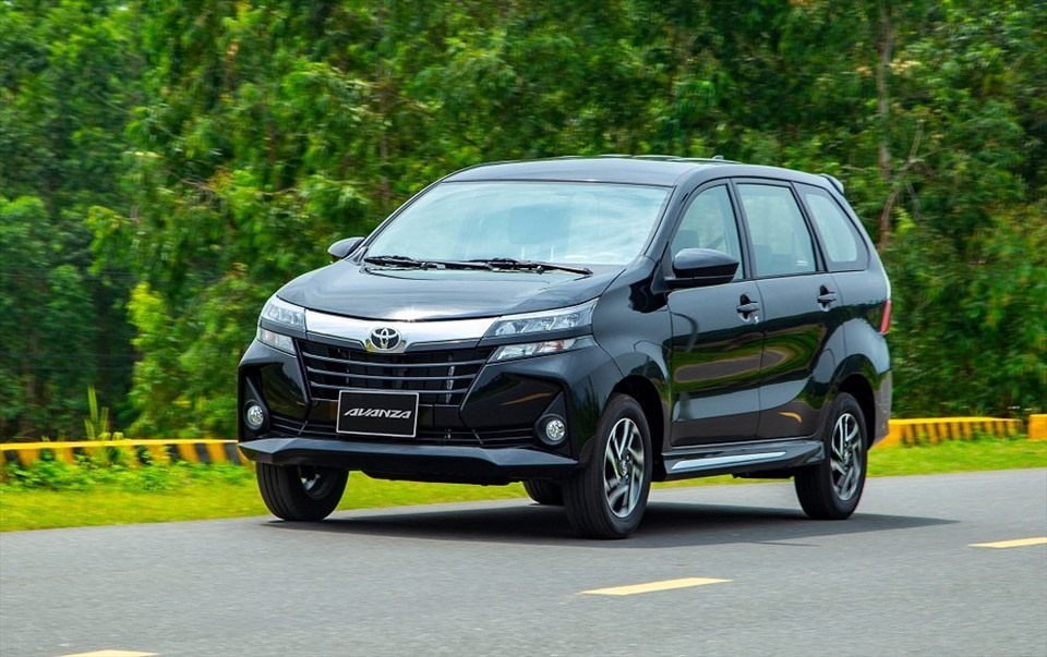 Avanza giúp Toyota lại tiếp tục có đại diện trong phân khúc xe đa dụng góp mặt trong bảng xếp hạng bán chậm tháng 10. Từ vị trí cuối bảng vào hồi tháng 9, Avanza đã lên đứng ở vị trí thứ 7 trong tháng 10 với doanh số 23 xe được bán ra, giảm 19 xe so với tháng 9 trước đó. Mẫu xe MPV của Toyota hiện có mức giá 544 triệu đồng. Ảnh: Oto.com.vn.