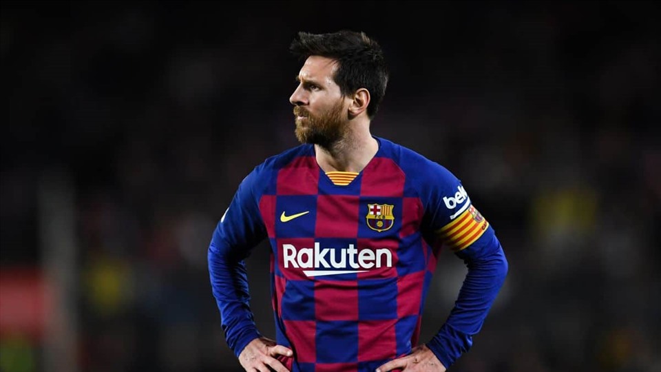 Messi nổi giận tại sân bay. Ảnh: AFP.
