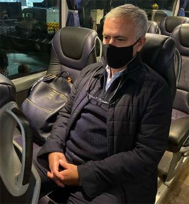 Hình ảnh Mourinho đăng lên mạng xã hội sau khi Tottenham thua Antwerp. Ảnh: Instagram.
