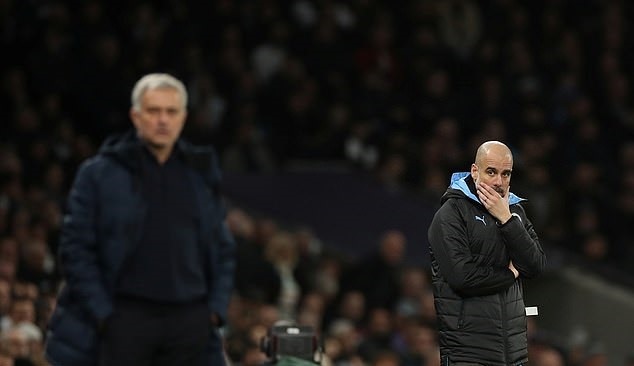 Pep có thể vượt khó trước Mourinho lần này? Ảnh: Premier League.