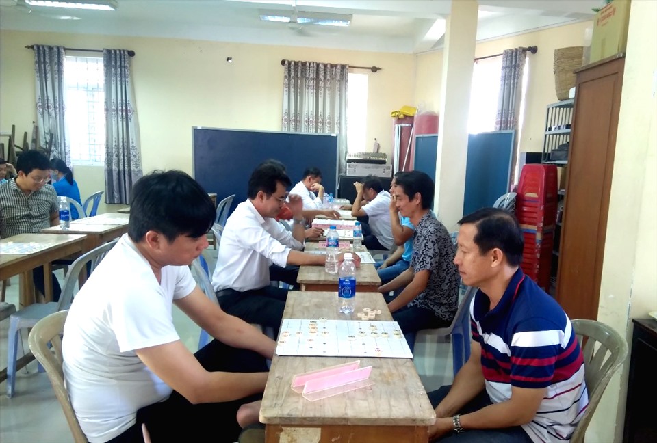 Thi đấu môn cờ tướng. Ảnh: LT