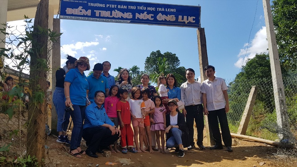 Hình ảnh đoàn công tác