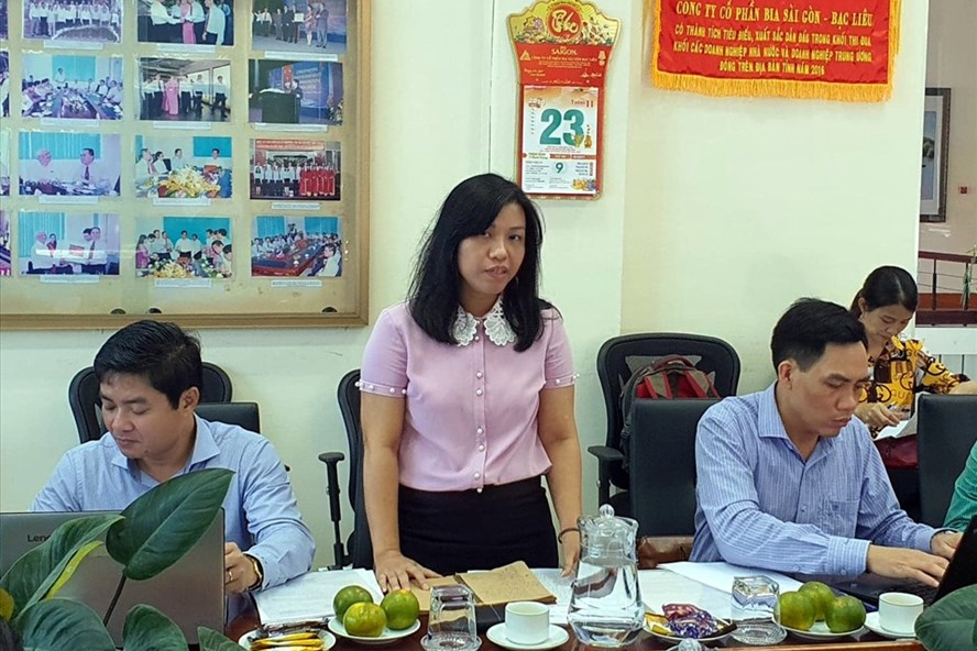 Bà Hồ Thị Kim Ngân, Phó Trưởng ban Quan hệ Lao Động Tổng LĐLĐ Việt Nam phát biểu tại buổi giám sát (ảnh Nhật Hồ)