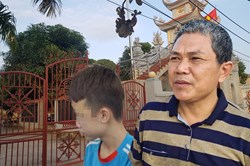 Gặp người cưu mang bé trai đói lả sau khi trốn khỏi quán bánh xèo địa ngục