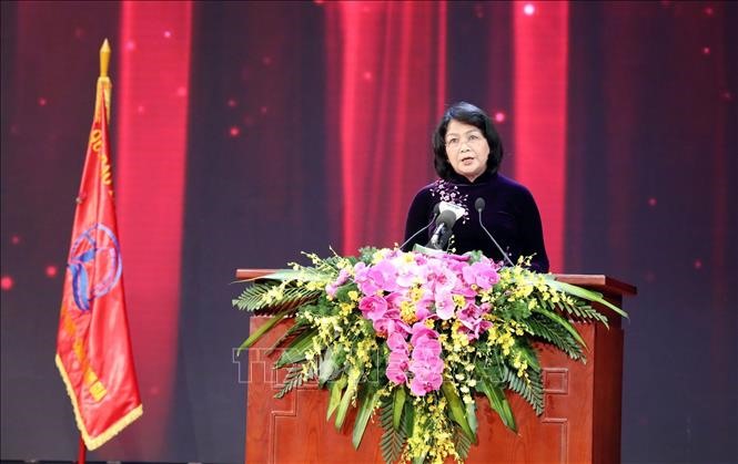 Phó Chủ tịch nước Đặng Thị Ngọc Thịnh, Phó Chủ tịch thứ nhất Hội đồng thi đua – Khen thưởng Trung ương phát biểu tại buổi Lễ. Ảnh: Anh Tuấn/TTXVN