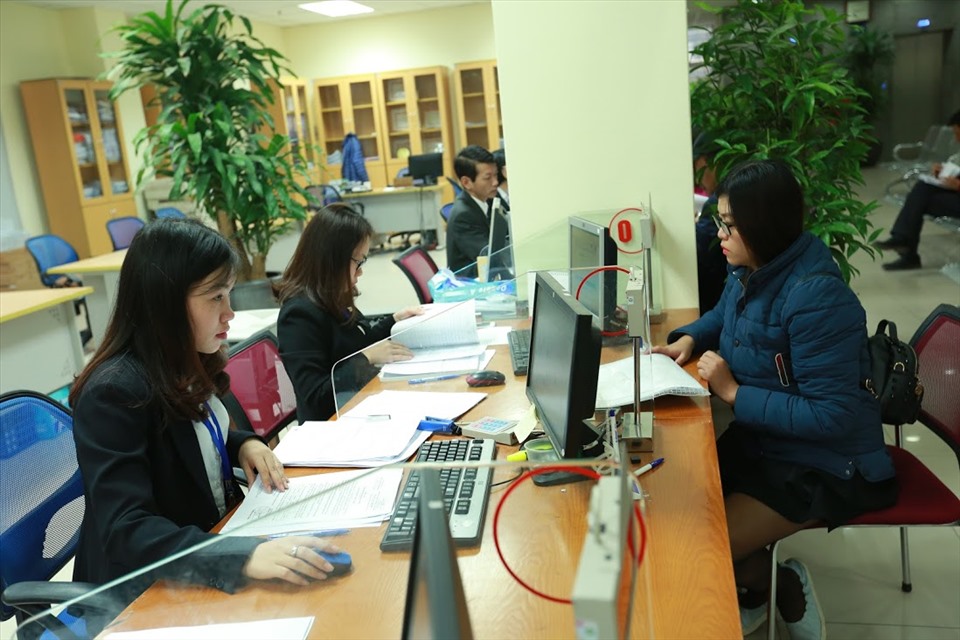 Nghị định 126 nêu rõ, theo đề nghị của cơ quan quản lý thuế, ngân hàng thương mại cung cấp thông tin tài khoản thanh toán của từng người nộp thuế. Ảnh minh hoạ: Hải Nguyễn