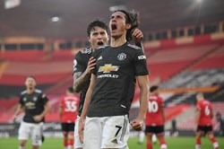 Cavani tỏa sáng phút cuối, Man United lội ngược dòng trước Southampton