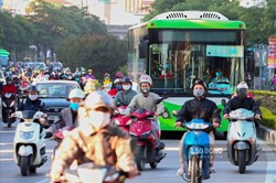 Hà Nội: BRT 3 năm di chuyển chậm, thêm 14 làn ưu tiên xe buýt sẽ ra sao?